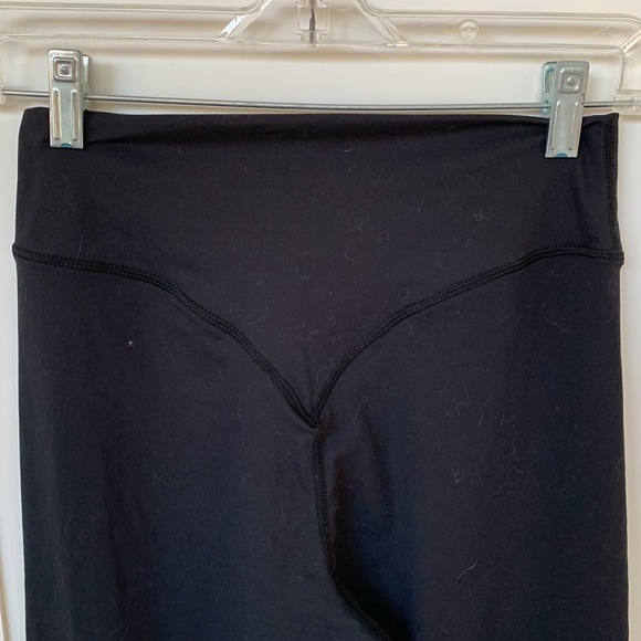 3/$15! Sunzel  Women’s Buttery Soft Leggings. Size M - Picture 4 of 5